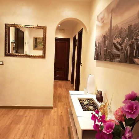 Appartement La Casa Della Sposa à Trani Extérieur photo